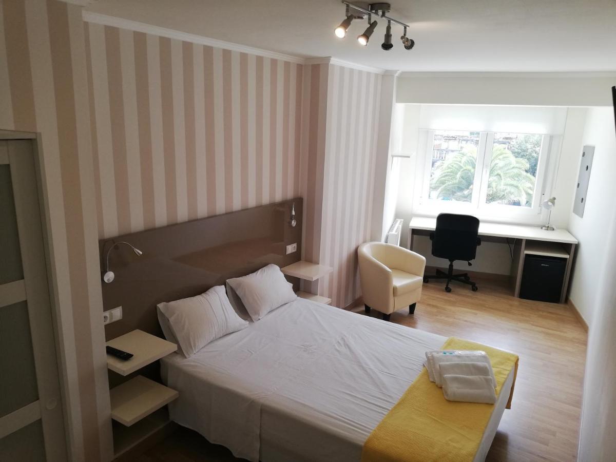 Residencia Compostela Bed and Breakfast Santiago de Compostela Eksteriør billede